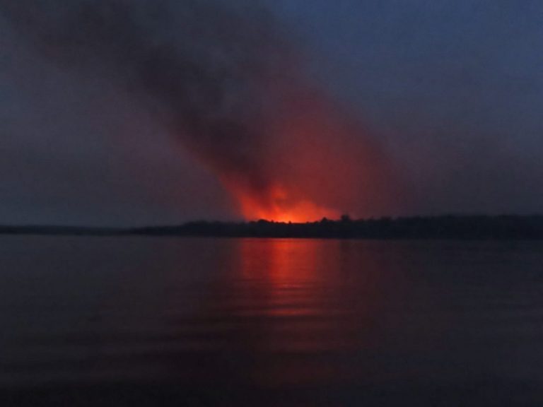 O incêndio aconteceu em um momento em que Alter do Chão passava por uma fase especial, com um movimento crescente de turistas. Foto Emi Okada Pereira