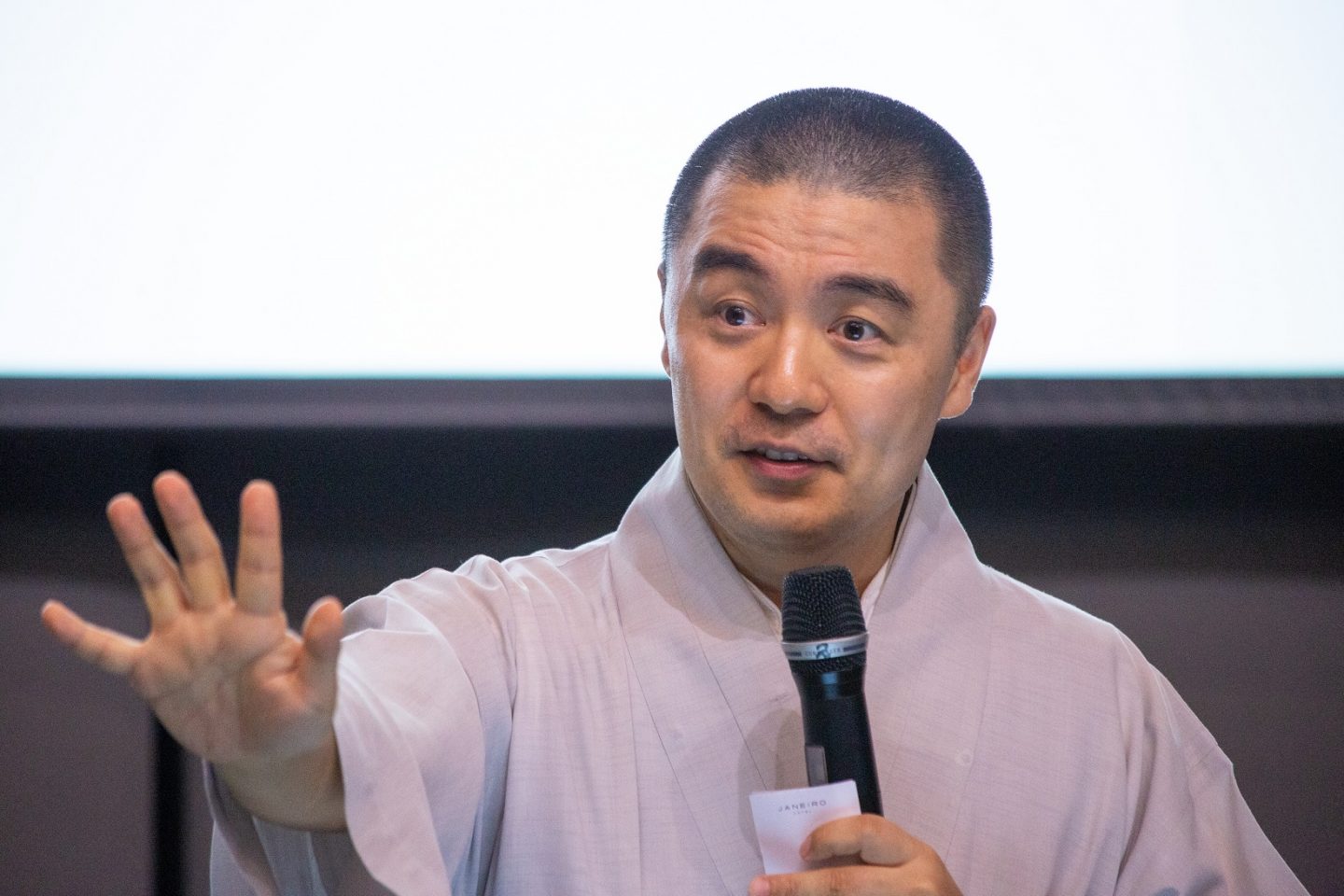 Monge Haemin Sumin em palestra na Casa Firjan, no Rio de Janeiro (Foto: Divulgação)