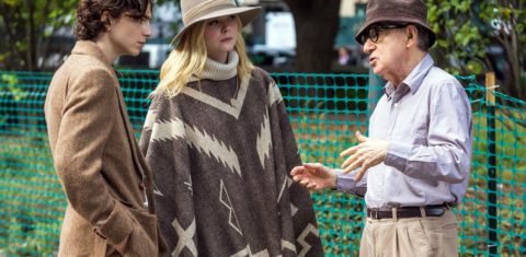 Timothee Chalamet, Elle Fanning e Woody Allen durante as gravações de "Um dia de chuva em Nova York". Foto Divulgação