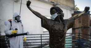 Brasileiros com apenas o ensino fundamental têm mais chances de contrair o coronavírus