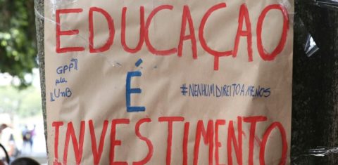 Protesto contra corte de verbas das universidades em 2019: reitores, professores e estudantes criticam nova MP do governo (Foto: Antonio Cruz/Agência Brasil)