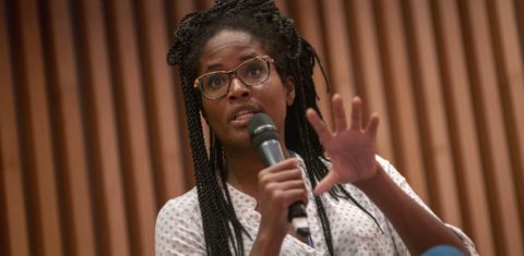 A pesquisadora e filósofa feminista Djamila Ribeiro foi a primeira a aderir ao movimento de ocupação e conscientização no Instagram. Foto Mauro Pimentel/AFP