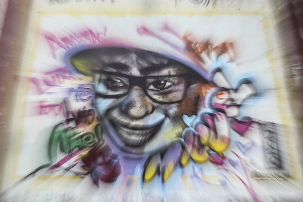 Grafite faz homenagem ao menino Miguel Otavio Santana, de cinco anos, filho da empregada doméstica Mirtes Santana de Souza, que morreu ao cair de um prédio em Recife. Foto Paulo Paiva/AGIF