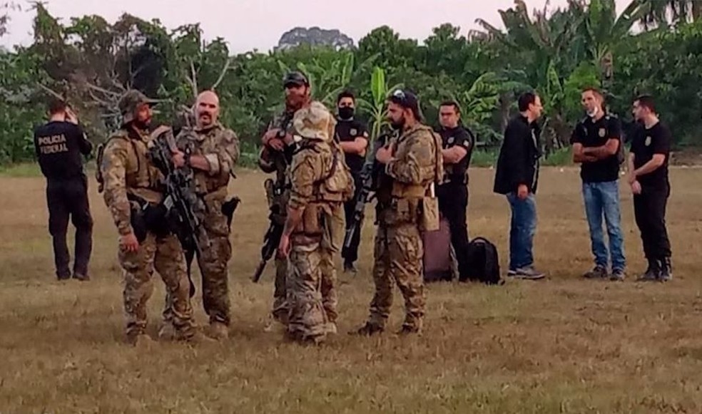 Integrantes da Polícia Federal e da Força Nacional em Nova Olinda do Norte: intervenção a pedido do MPF (Foto: Divulgação/PF)