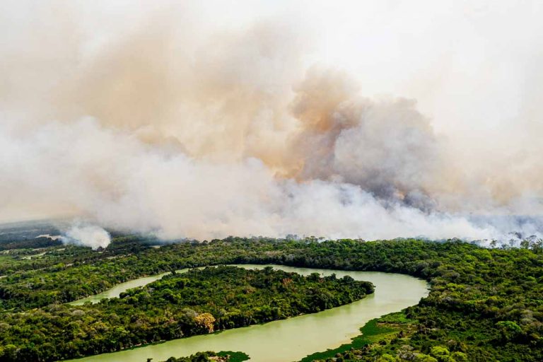 Pantanal em chamas , em agosto de 2020, com seca histórica: em Mato Grosso, incêndios atingiram 40% do bioma (Foto: Mayke Toscano/Secom-MT)