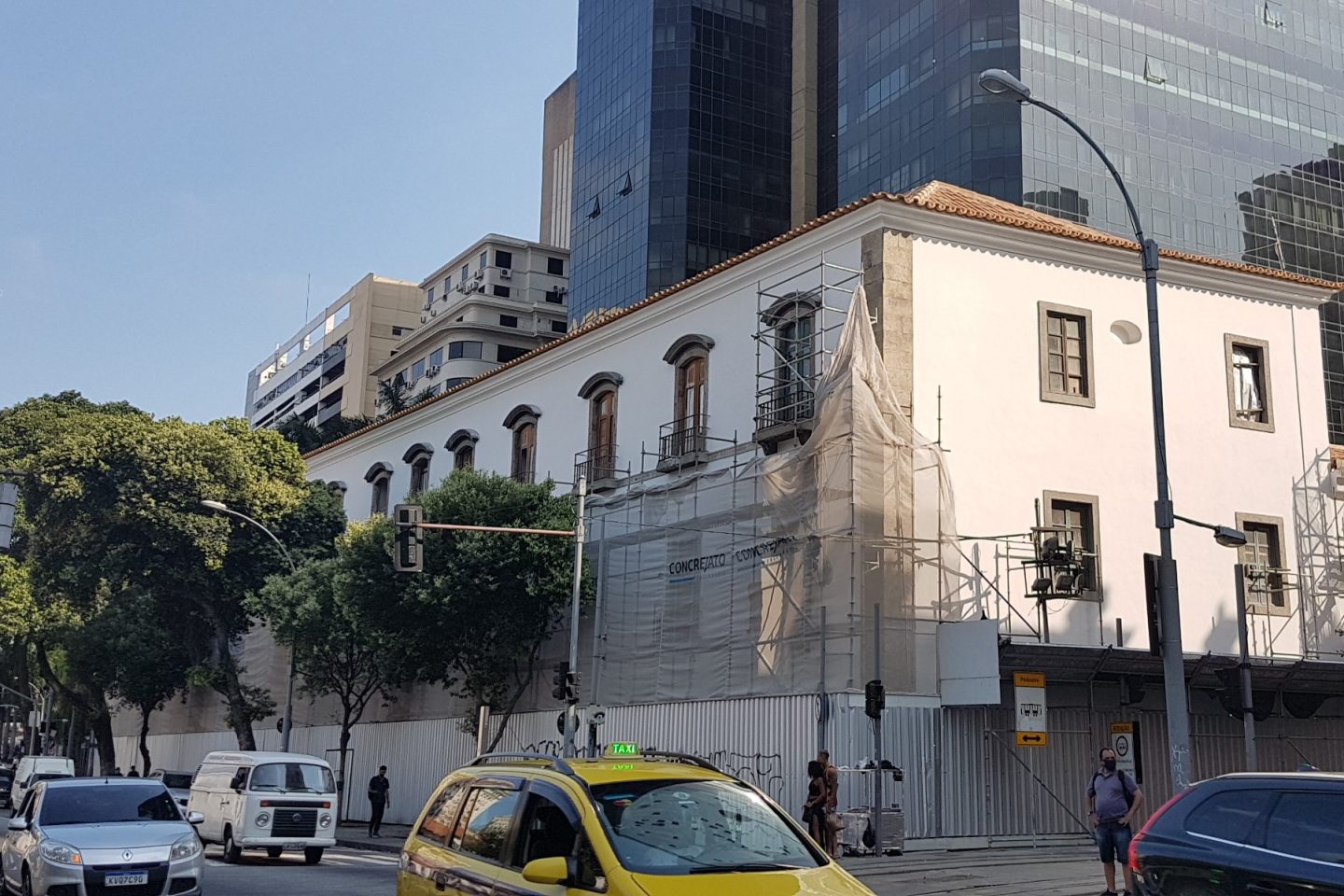 O Convento do Carmo, construído a partir de 1619, em reformas: trajetória que ilustra história do Rio de Janeiro (Foto: Oscar Valporto)