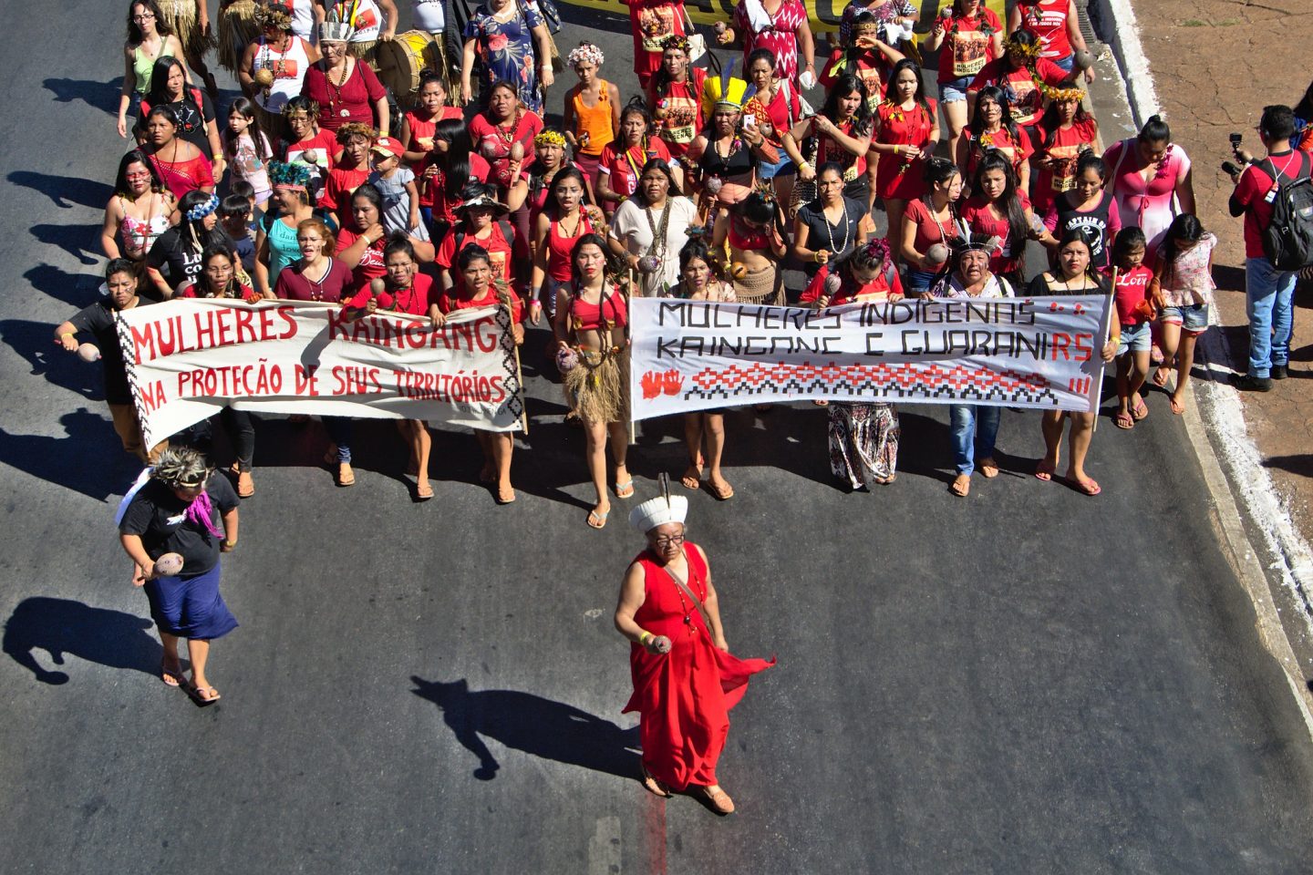 Mulheres das etnias Guarani e Kaingang na Marcha das Mulheres Indígenas em 2019, em Brasília: 53 candidaturas femininas no Rio Grande do Sul (Foto: Douglas Freitas/Deriva Jornalismo/Nonada)