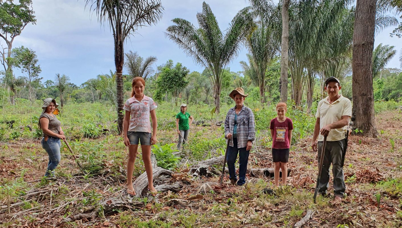 Família Soares, do município de Juruti, Pará, aderiu à restauração florestal. Foto WRI/ Divulgação