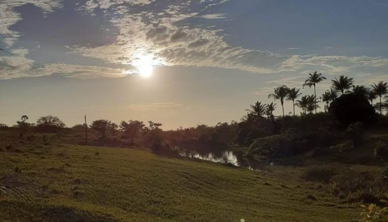 Entardecer na Aldeia Craveiro, território Pataxó na Bahia: ameaças constantes. Foto de Tamikuã Pataxó