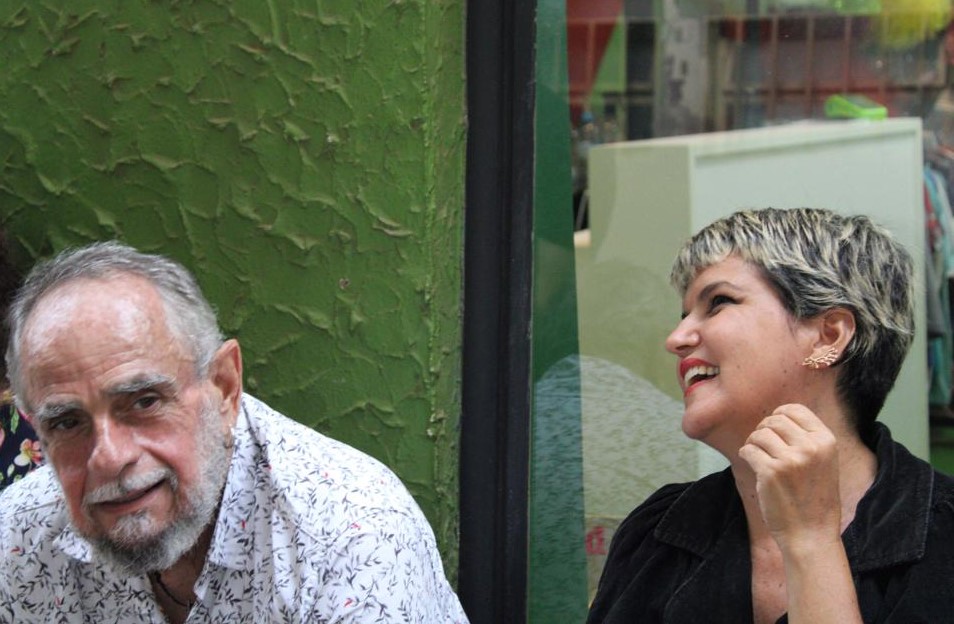 O artista plástico Vitelli, de Planaltina, e a professora Patrícia Passarinho, de Guará: vozes multifacetadas da periferia da capital (Foto: Beatriz Marques)
