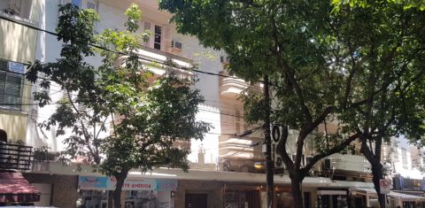 Trecho da Rua Dias Ferreira preservado como APAC (Área de Proteção do Ambiente Cultural): imóveis de uso misto (Foto: Oscar Valporto)