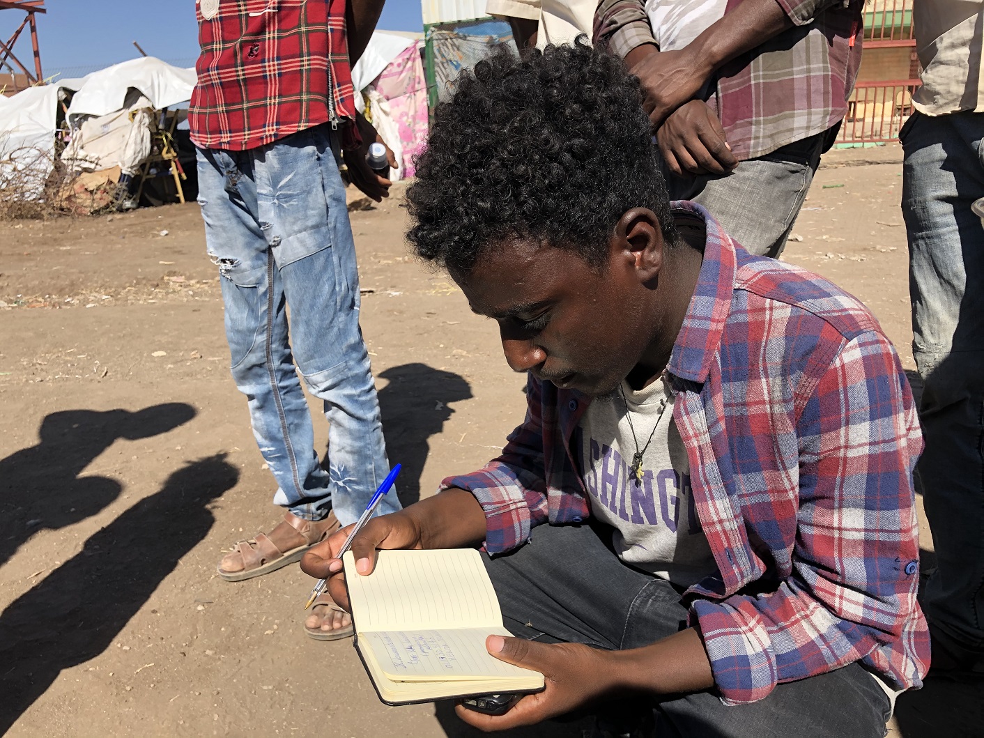 Henok, um jovem etíope que aos 22 anos cursava o último período de Engenharia de Mineração, mas agora vive como refugiado no país vizinho. Foto Vinícius de Assis