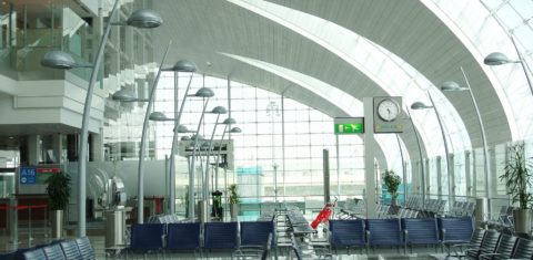 Aerorporto de Dubai vazio durante a pandemia