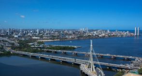 Rio Tejipió: enchentes constantes alagam o Recife