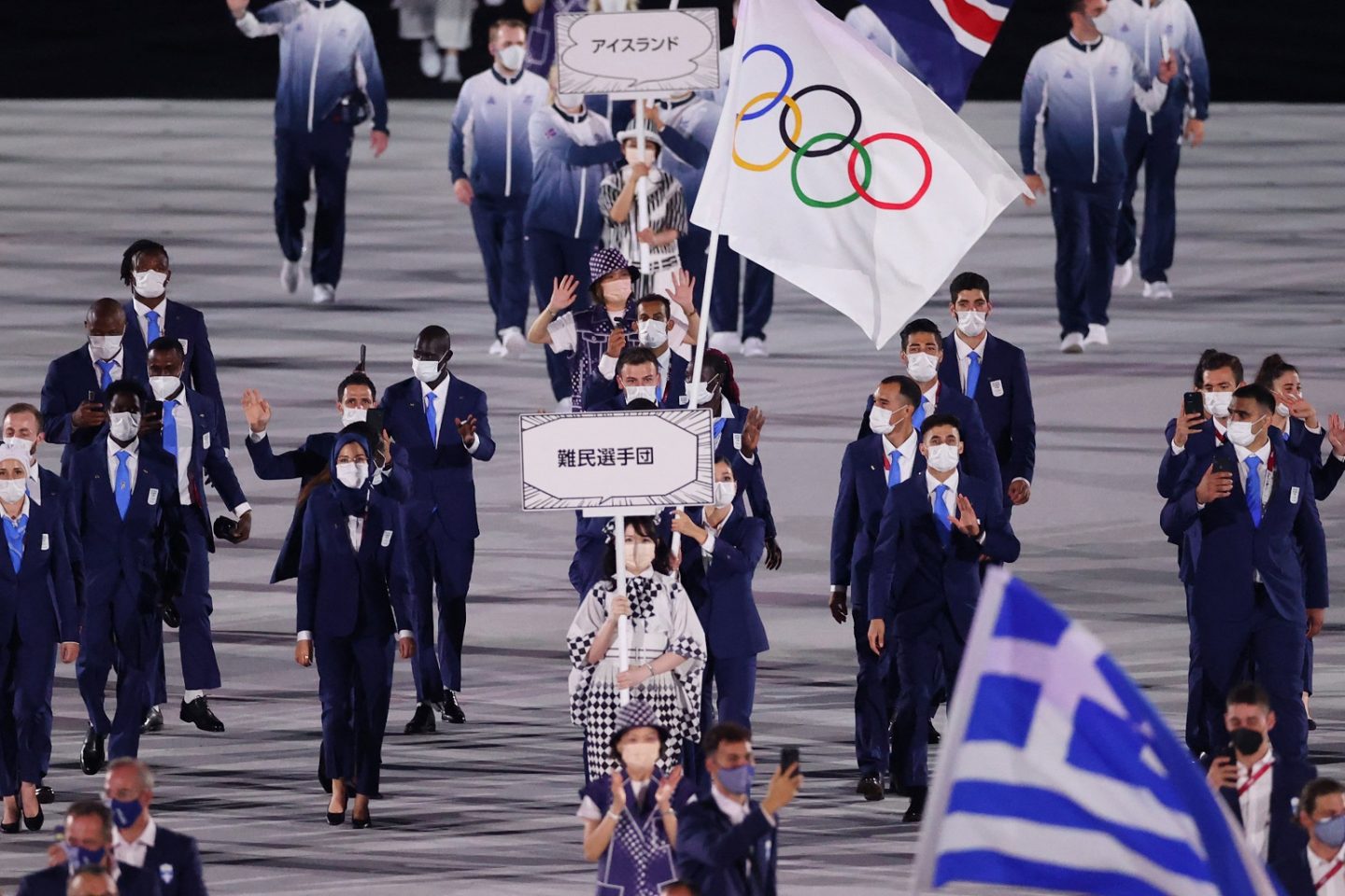 Time olímpico de refugiados na abertura dos Jogos Olímpicos de Tóquio