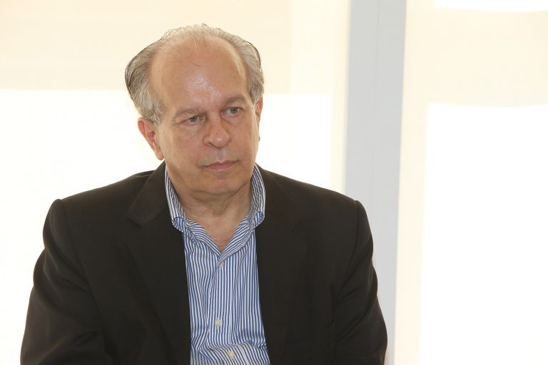 Renato Janine Ribeiro em evento na USP: "o avanço econômico hoje depende da ciência" (Foto: Marcos Santos/Imagens USP)