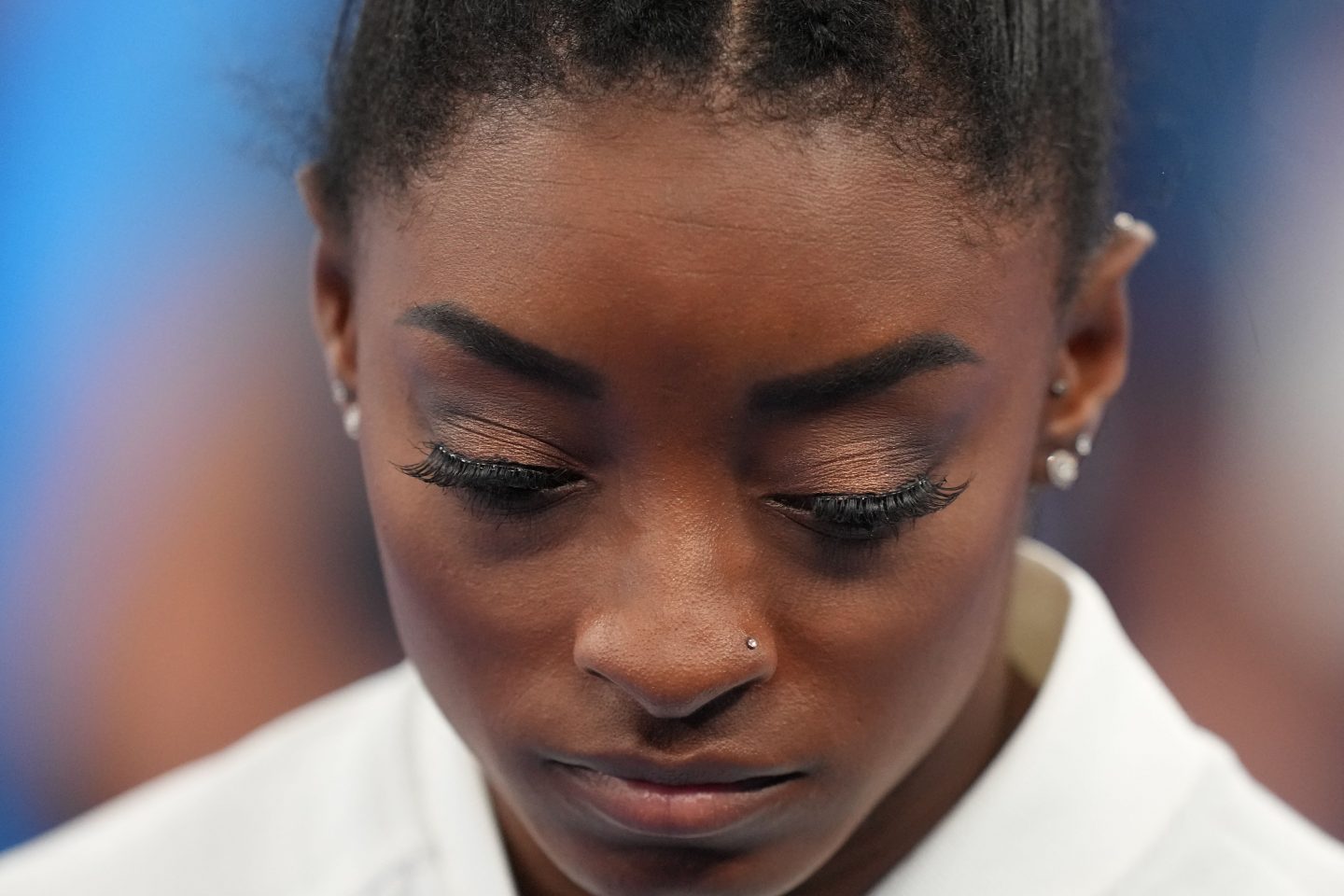Simone Biles, a melhor ginasta do mundo: "Eu não queria ir lá, fazer algo estúpido e me machucar. É tão grande, são os Jogos Olímpicos. No fim de tudo, não queremos sair carregados em uma maca". Foto Mustafa Yalcin/Anadolu Agency/AFP