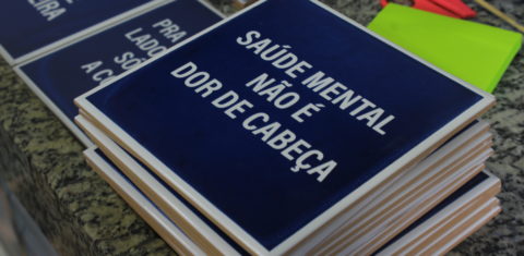Entre as desordens mentais relatadas pelos moradores da Maré estão os episódios depressivos (26,6%) e a ansiedade (25,5%). Foto Thaynawho. Agosto/2021