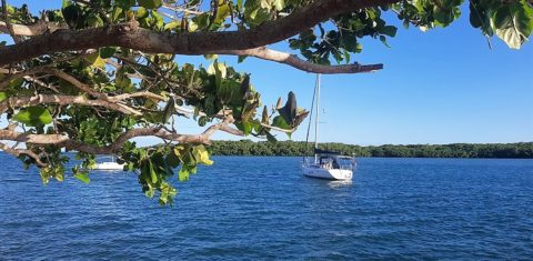 Barcos ao do mar em Santo André, onde será realizado o fórum sobre regeneração