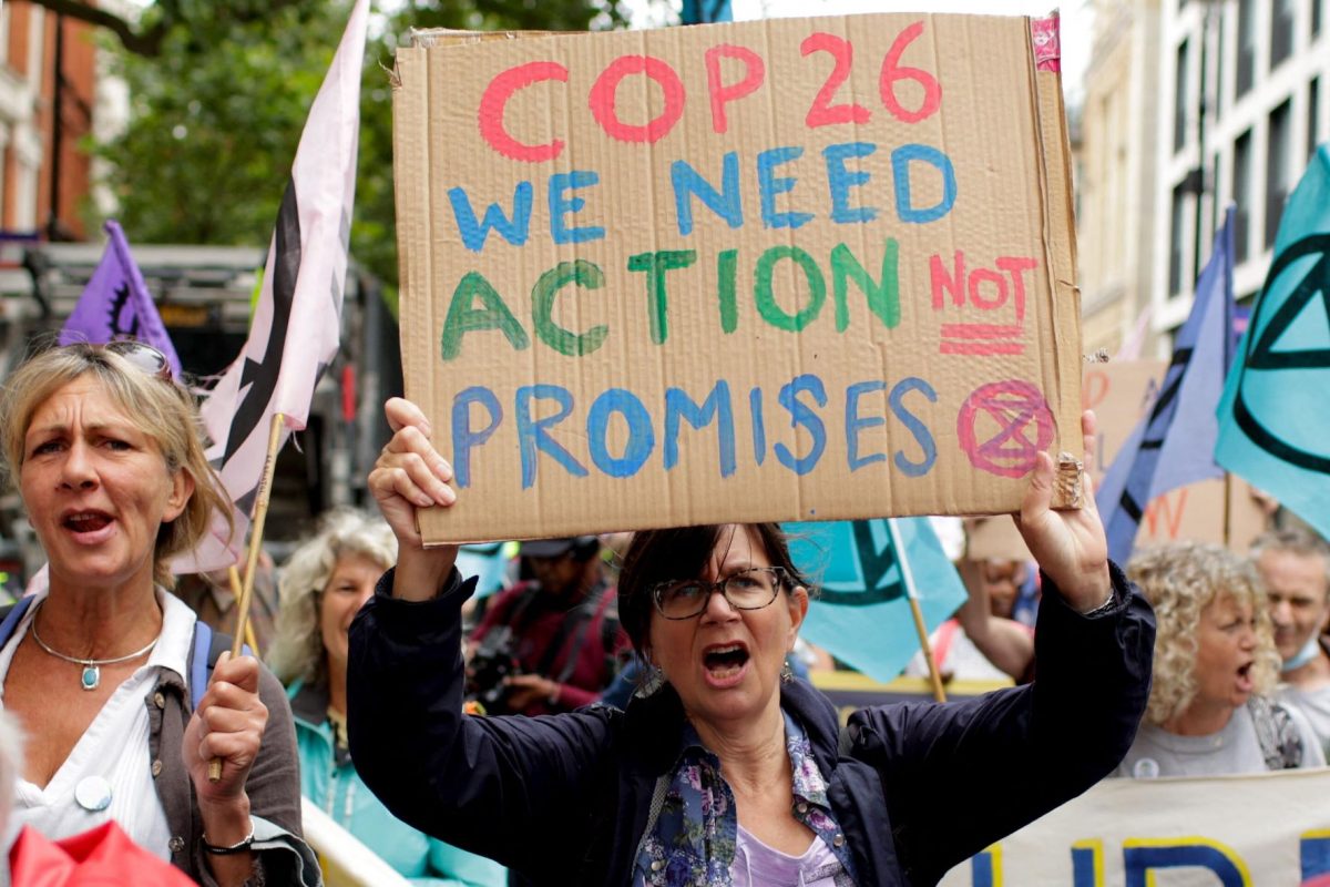 Protesto no Reino Unido, sede da COP26, pede ação aos governantes: movimento de ONGS teme encontro de países ricos e pede adiamento da conferência (Foto: David Cliff / Anadolu Agency / AFP - 23/08/2021)