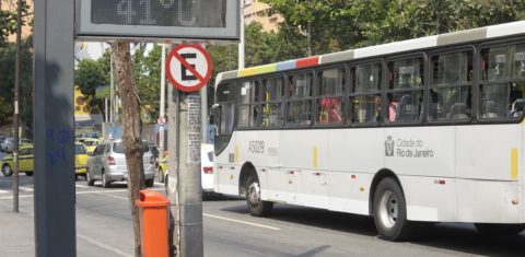Rio, 41 graus: redução de árvores, o aumento do congestionamento e a explosão do concreto contribuíram para o aumento da temperatura média (Foto: Tomaz Silva/Agência Brasil)