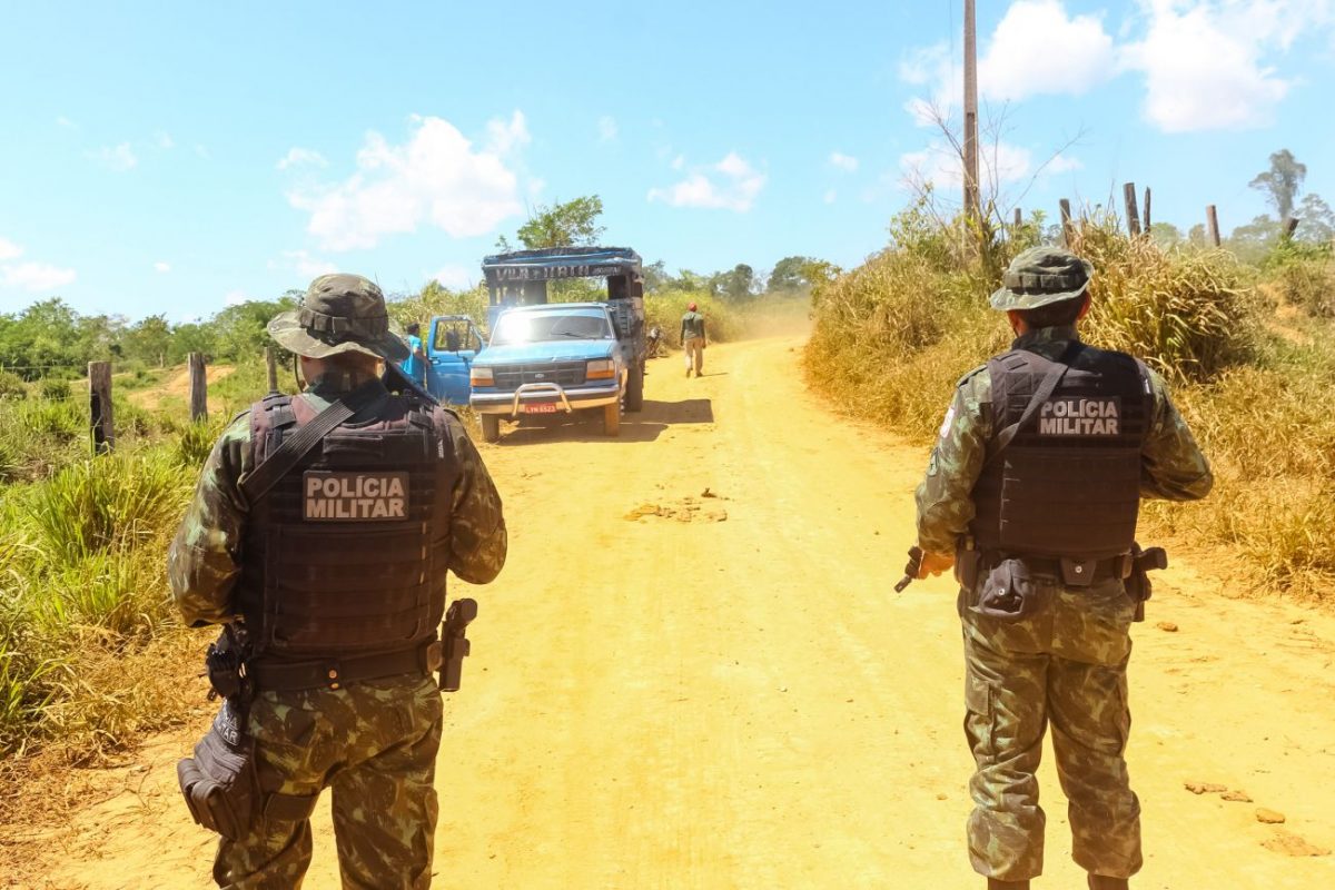 Policiais militares em apoio a operação de órgãos ambientais no Pará: projeto dá mais poder a PMs e joga Ibama para escanteio (Foto: Agência Pará - 19/08/2019)