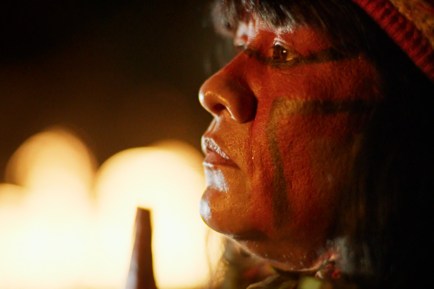 A líder indígena Valdelice Guarani Kaiowá, de Mato Grosso do Sul, no Falas da Terra: "A gente não quer mais cantar um canto de morte" (Foto: Igor Tripolli/TV Globo)