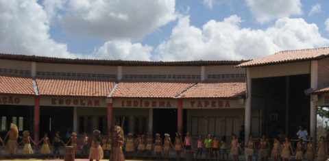 Escola indígena Tapeba: fruto de décadas de luta da etnia por educação que valorizasse sua cultura (Foto: Governo do Ceará)