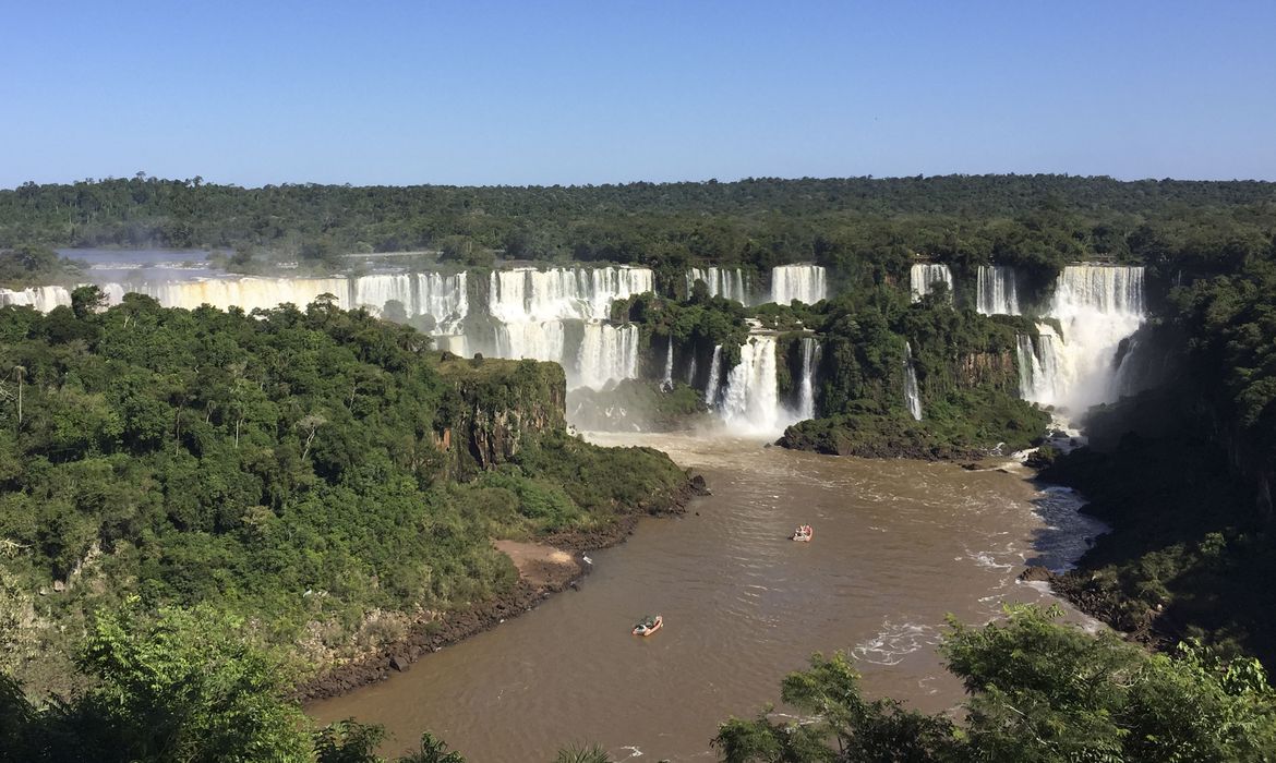 Parque Nacional de Iguaçu: modelo antigo de concessão com bons resultados (Foto: Fabíola Sinumbu/Agência Brasil)