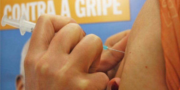 Campanha de vacinação contra a gripe em 2019: virologista aponta que covid-19 pode se tornar endêmica como gripe ou dengue (Foto: Agência Brasil)