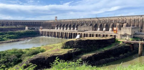 Vista da hidrelétrica Itaipu Binacional