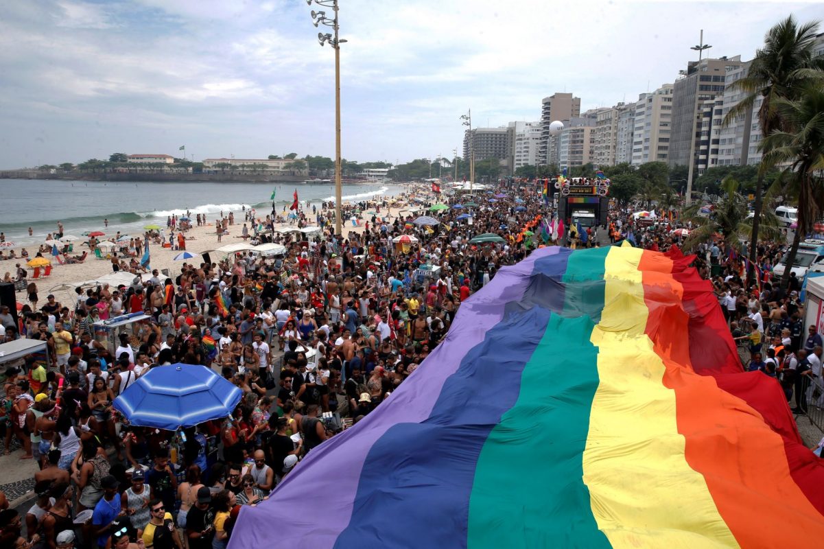 Marcha do Orgulho LGBT+ no Rio: jornalista aponta caminhos para cobertura mais responsável da pauta LGBT+ (Foto: Tânia Rego / Agência Brasil - 09/11/2017