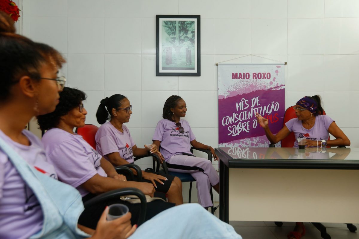 Reunião da Associação Lúpicos Organizados da Bahia: mulheres com lúpus enfrentam racismo e falta de atenção (Foto: Rafael Martins)
