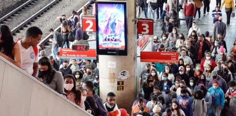 No Dia Mundial da População, vista geral de uma estação do metrô de São Paulo. Participação popular é um item fundamental para construir cidades sustentáveis. Paulo Lopes/Anadolu Agency
