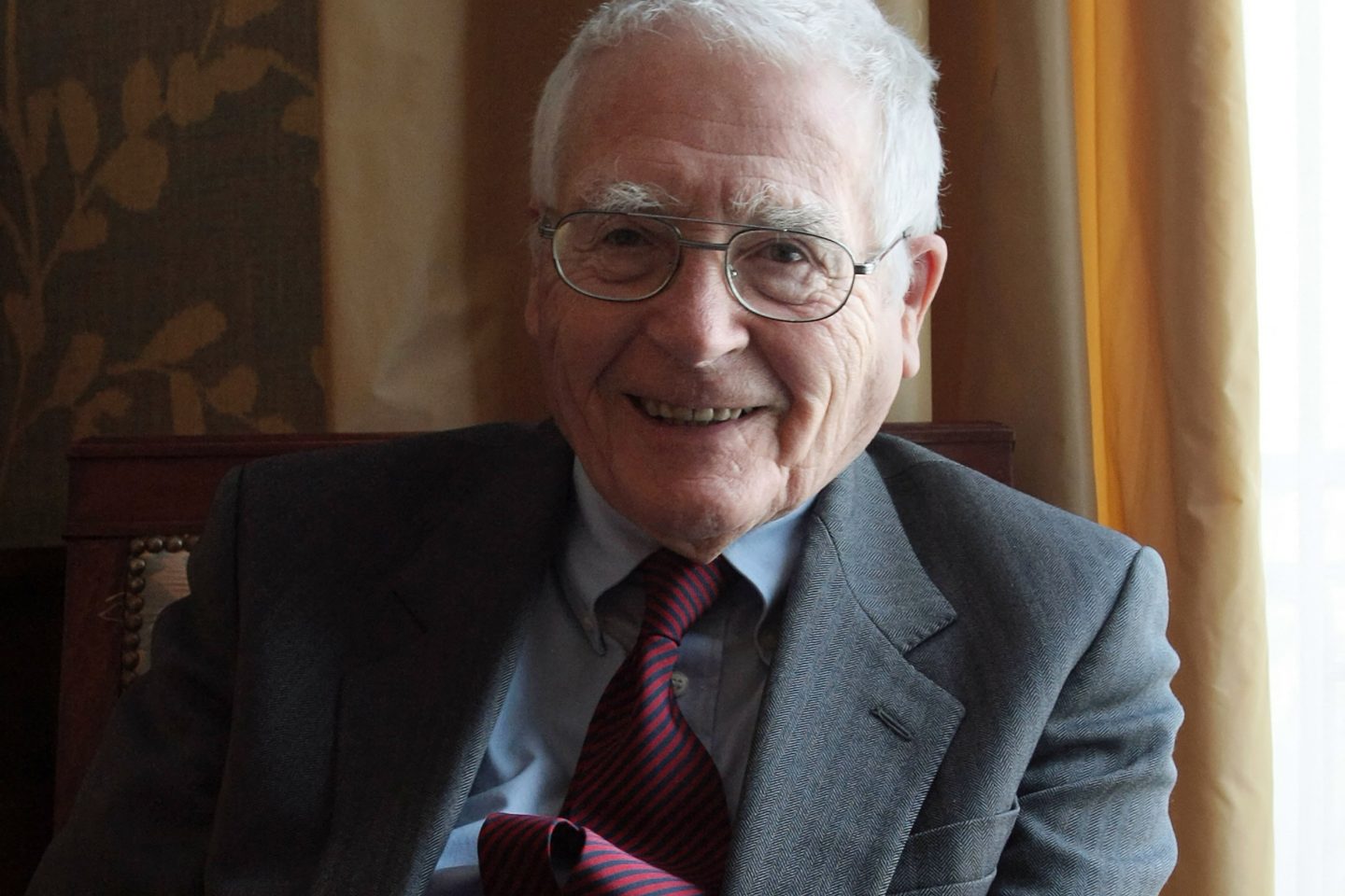 James Lovelock: "O bem-estar das massas crescentes de seres humanos exige um planeta sadio". Foto Jacques Demarthon/AFP