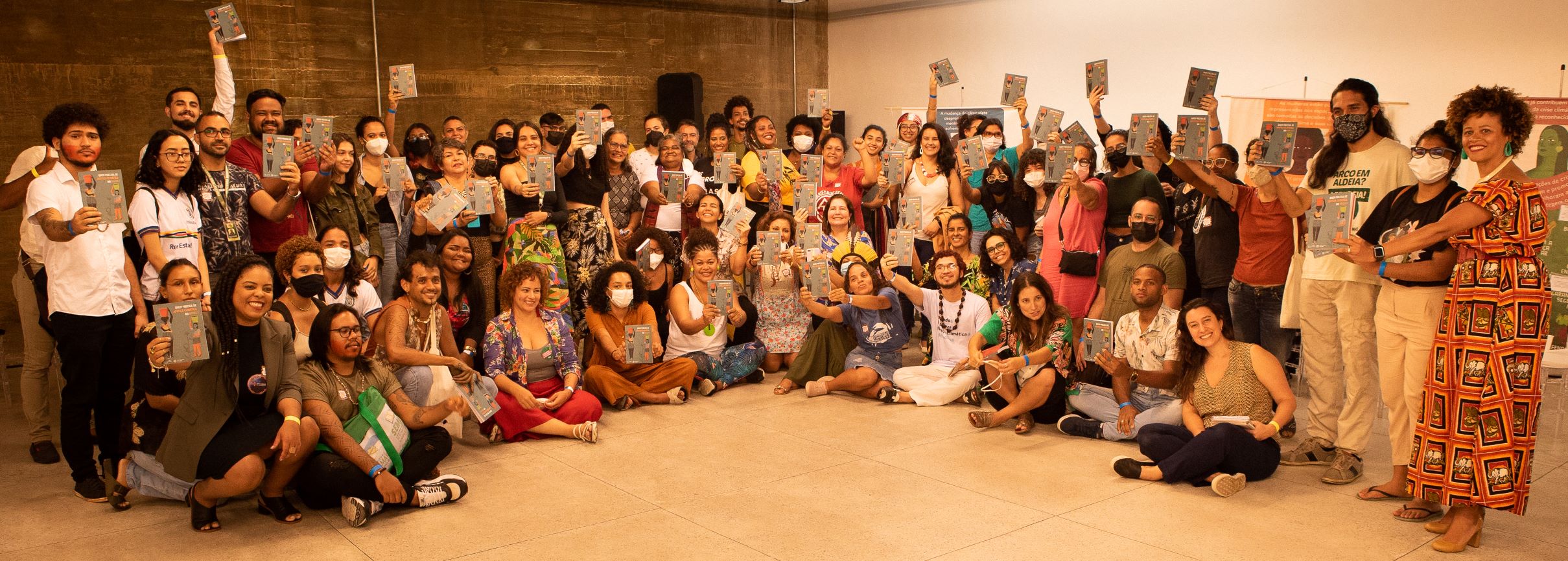 Lançamento do livro “Quem precisa de justiça climática no Brasil?”, durante a na Conferência Brasileira de Mudança Climática em Recife (Foto: Pedro Andrade)