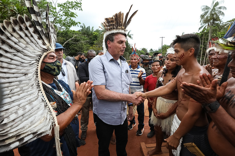 Bolsonaro em Terra Indígena Yanomâmi: promessa de fazer no segundo mandato o que não fez no primeiro na defesa da Amazônia e dos povos originários (Foto: Marcos Corrêa/PR - 01/06/2021)