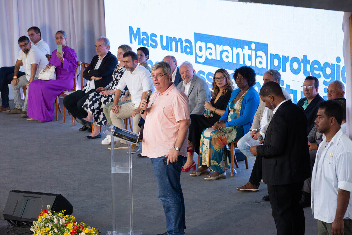 O pastor Sérgio em evento de Lula com evangélicos: pressionado a deixar cargo e alvo de ameaças (Foto: José Cícero / Agência Pública)