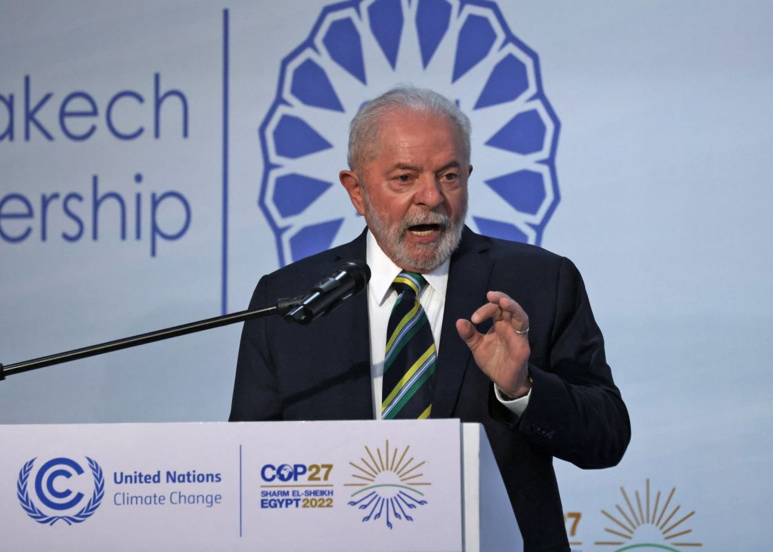 Lula na COP27: "Não haverá futuro enquanto continuarmos cavando um poço sem fundo de desigualdades" (Foto: Ahmad Gharabli/AFP)