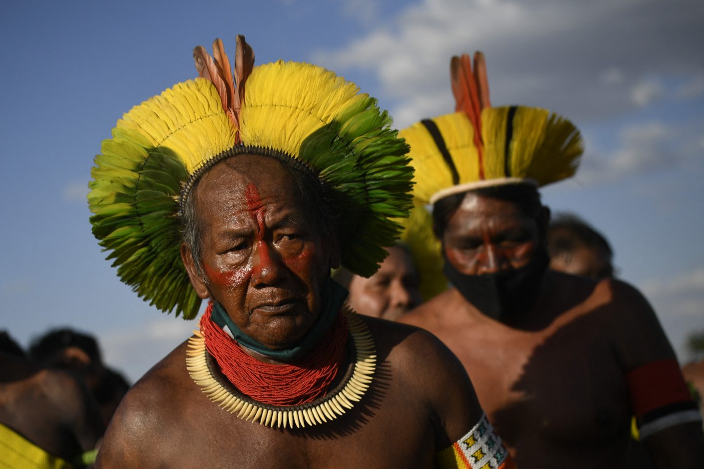 Grupo de indígenas se manifesta em frente ao STF contra a mudança nas regras de demarcação do territórios. Foto Mateus Bonomi/AGIF via AFP