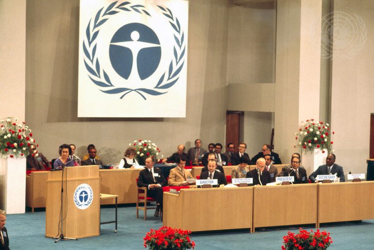 A primeira-ministra da Índia, Indira Gandhi, discursa na Conferência da ONU, em Estocolmo, em junho de 1972, quando o meio ambiente entrou na pauta global: o que funcionou em meio século de diplomacia ambiental (Foto: Arquivo/ONU)