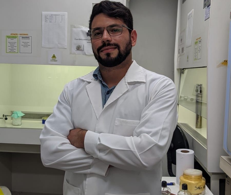 O imunologista Igor Santiago-Carvalho: pesquisa nos EUA que pode ajudar no combate a doenças pulmonares como tuberculose, gripe e covid-19 (Foto: Acervo Pessoal)