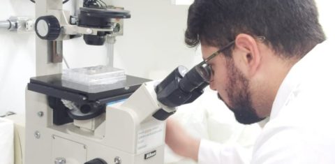 Igor Santiago-Carvalho: da Universidade Estadual do Norte Fluminense para doutorado na USP e pesquisa sobre respostas imunológicas às infecções pulmonares na Mayo Clinic Arizona, em pós-doc nos EUA (Foto: Acervo Pessoal)