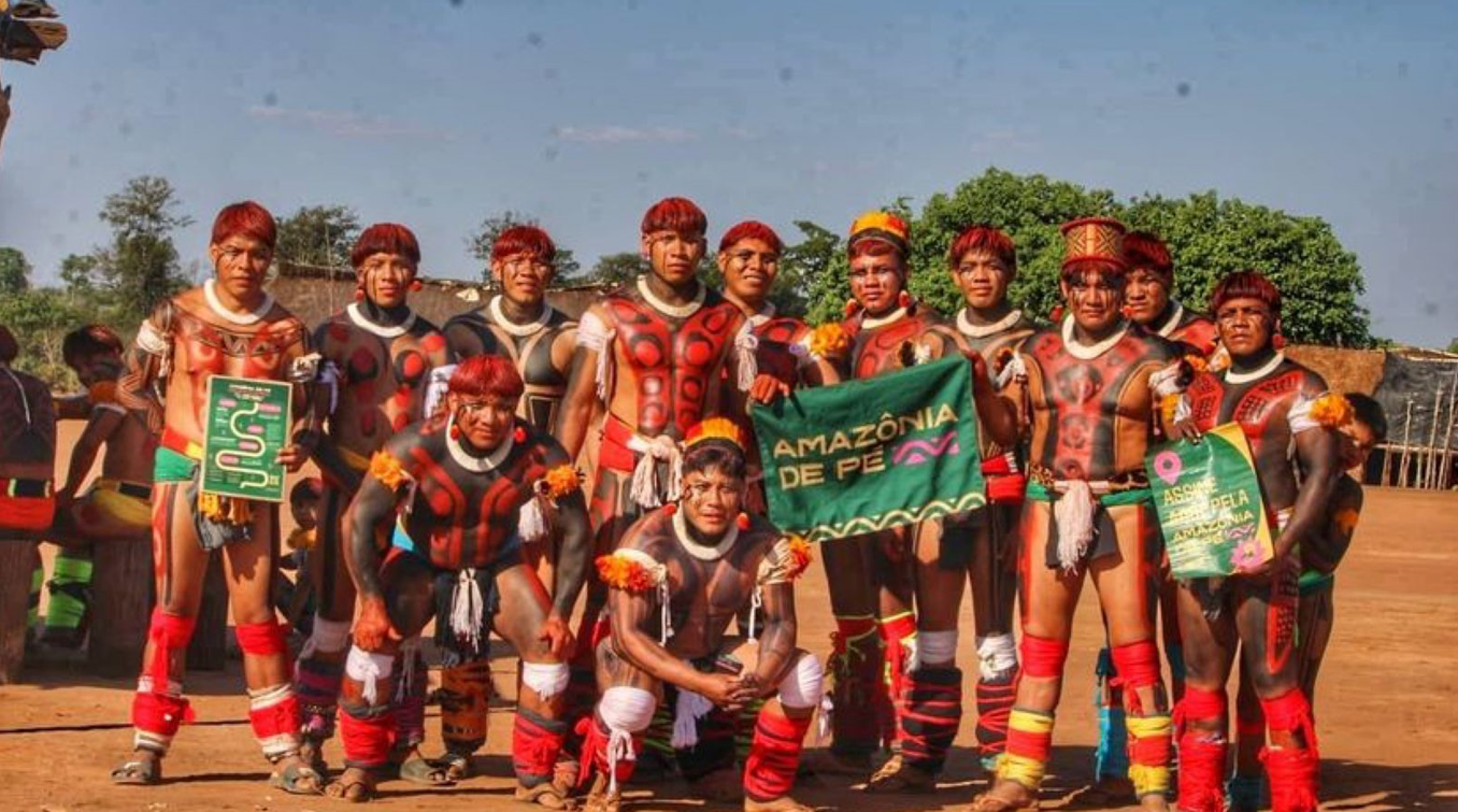 Indígenas em defesa de projeto de lei para destinar áreas da União na Amazônia para unidades de preservação ou Terras Indígenas