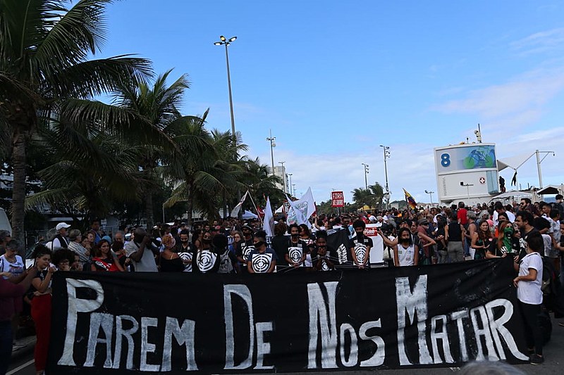 Protesto contra a violência policial no Rio de Janeiro: dados indicam Polícia como núcleo duro do racismo (Foto: Maré de Notícias)