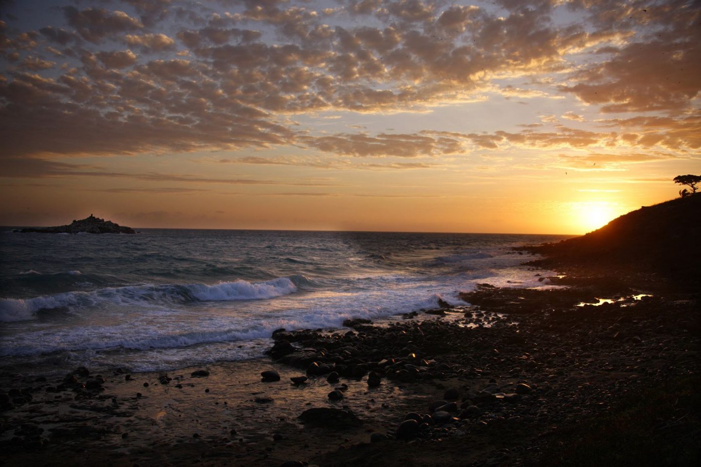 O Parque Nacional de Abrolhos, no Nordeste. Pesquisador propõe uma análise sistêmica para garantir mais segurança em áreas de conservação no país. Foto Parque Nacional de Abrolhos via AFP