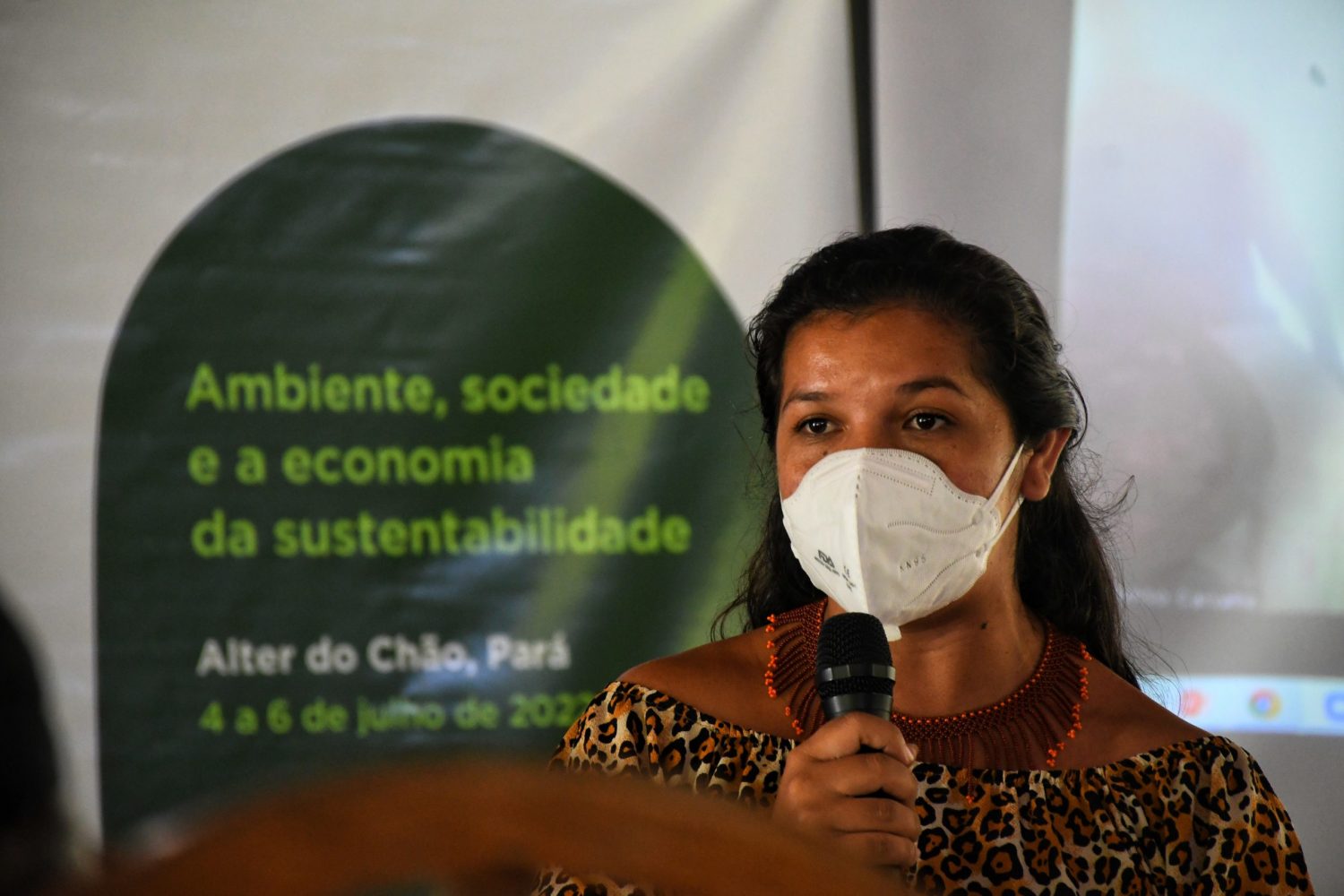 Maura Arapiun defende a floresta como infraestrutura vital. Foto Rodrigo Vargas