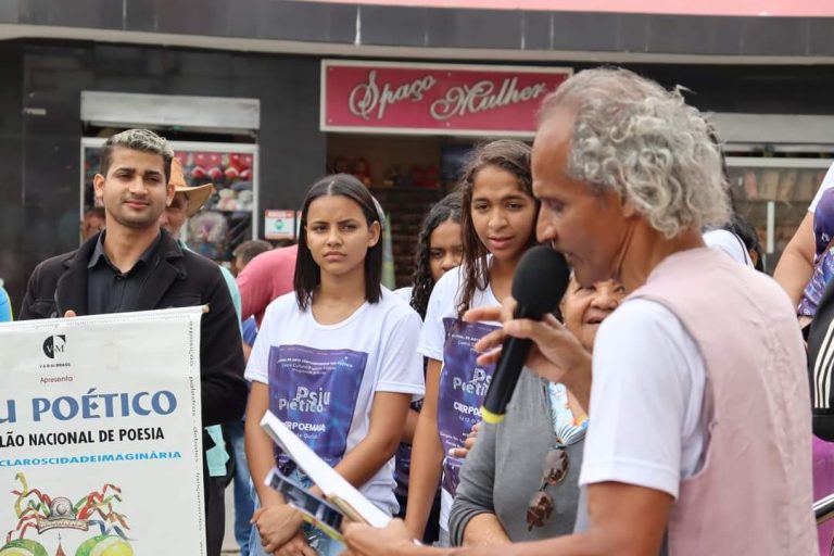 Aroldo Pereira, da organização: “compromisso de exercitar a liberdade e a democracia com a arte e a educação”. Foto André Giusti