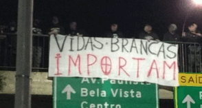 Na internet, um mundo de extremismo