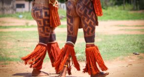 Inỹ Karajá e os seus vestires plurais